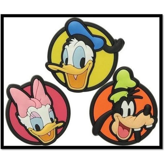 Disney Junior Mickey Mouse Clubhouse Jibbitz™ Badge Charm 3pc set - Picture 2 of 5